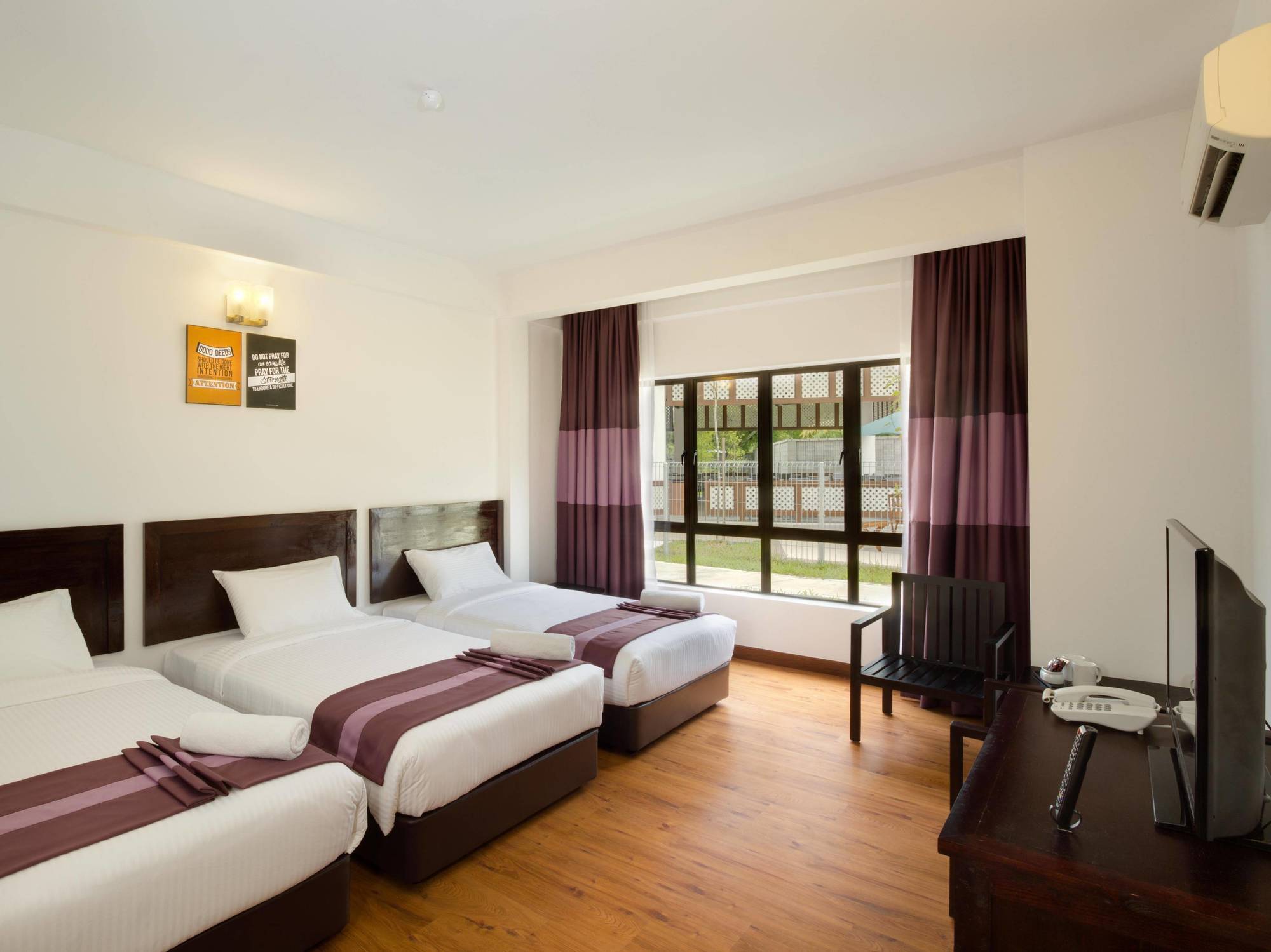 อีเรีย บาย ซูเรีย ฮอตสปริง เบนตง Hotel ภายนอก รูปภาพ